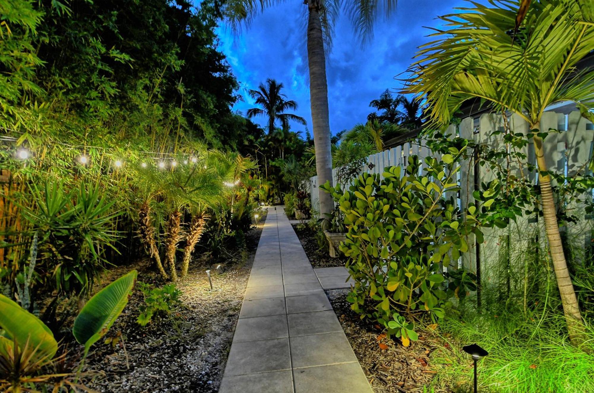 Siesta Key Palms Resort Point O'Rocks エクステリア 写真