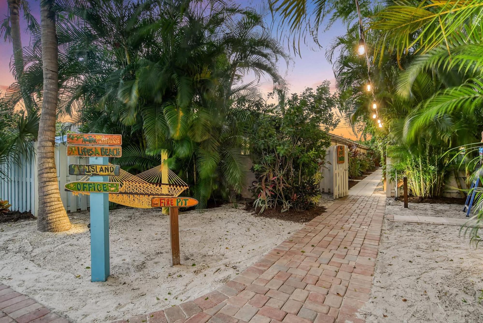 Siesta Key Palms Resort Point O'Rocks エクステリア 写真