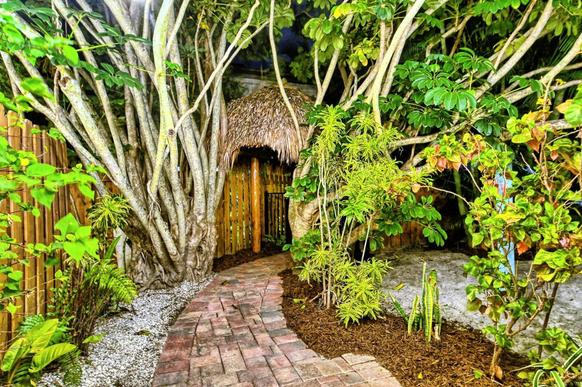 Siesta Key Palms Resort Point O'Rocks エクステリア 写真